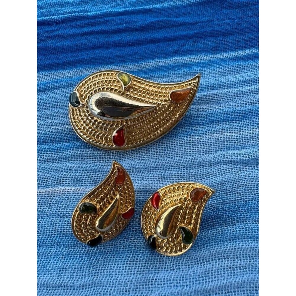 Vintage Gold-Tone Paisley Enamel Brooch & Earring Set